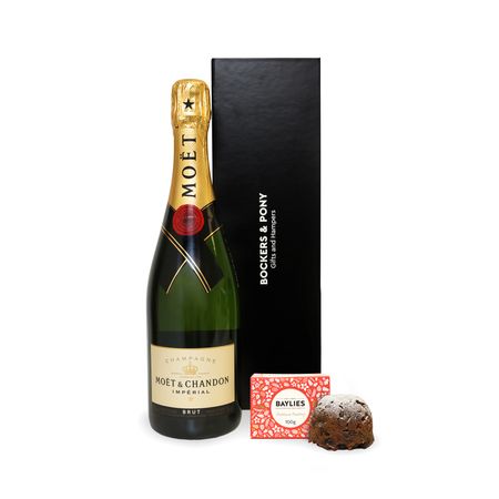 Moet With Christmas Pudding