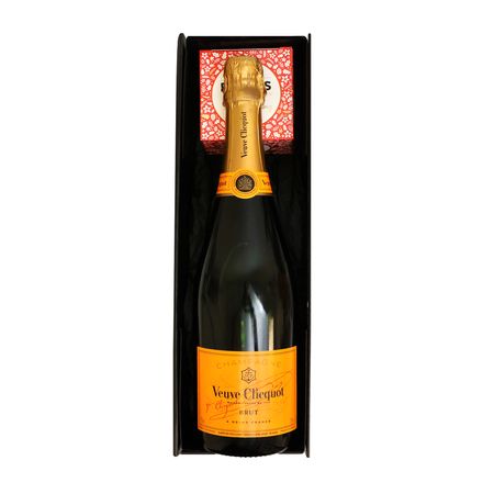 Veuve With Christmas Pudding